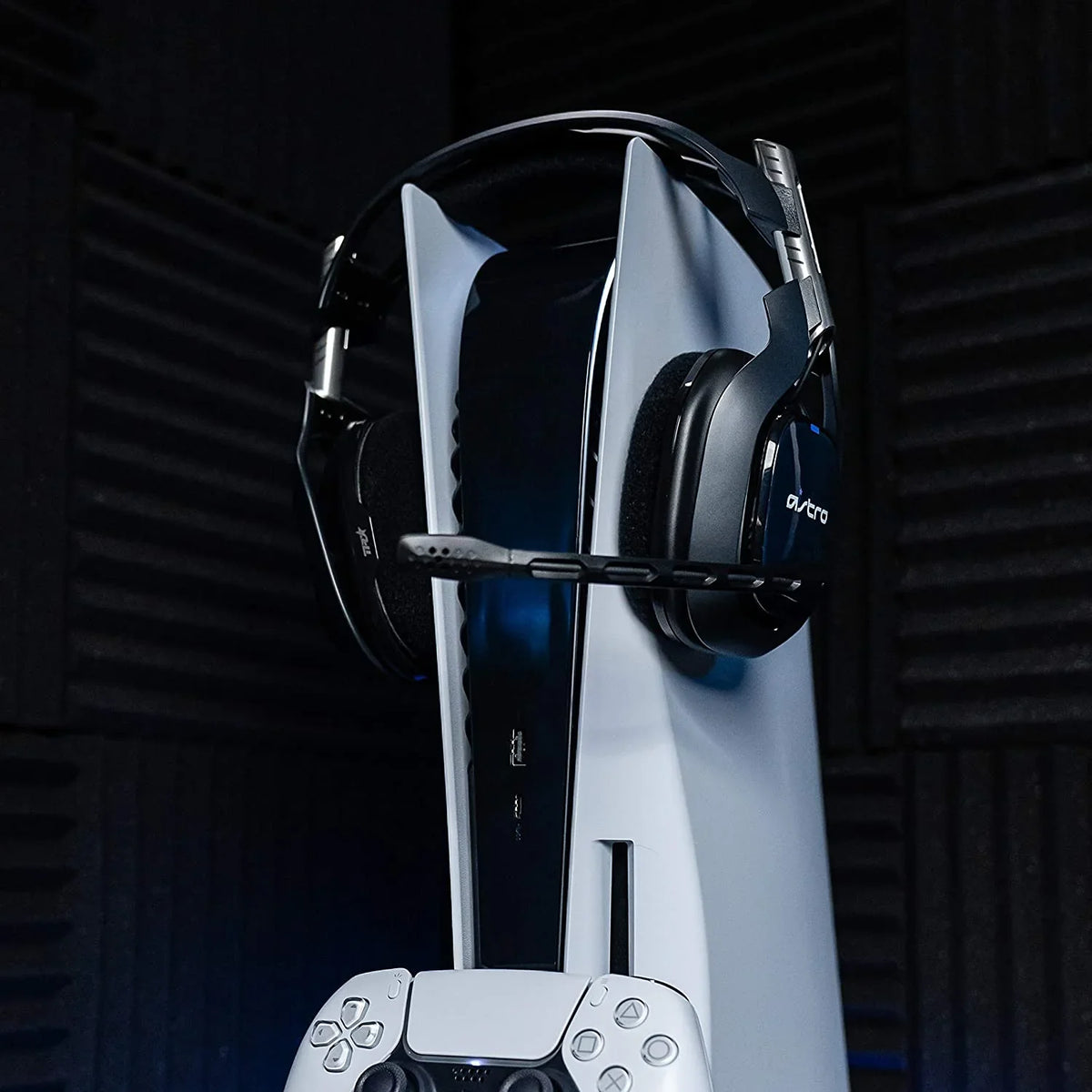 ASTRO Gaming A40 TR Wired Headset with Astro Audio V2 for PlayStation 5, PlayStation 4, PC, Mac Like New Black Blue